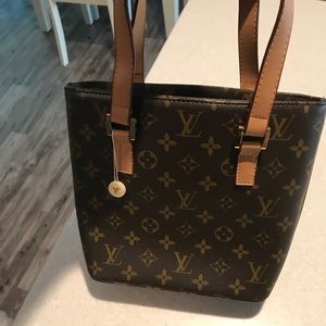Louis Vuitton ladies monogram bag